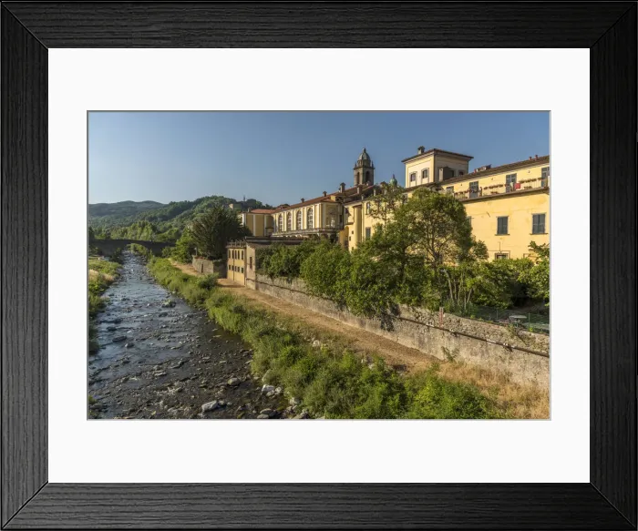 Framed Print : Italy, Tuscany, a view over Pontremoli Framed Print : Italy, Tuscany, a view over Pontremoli