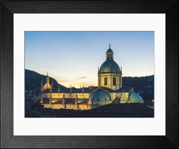 Framed Print : Como, Lombardy, Italy. Como Cathedral (Duomo) dedicated to the Assumption of the Blessed