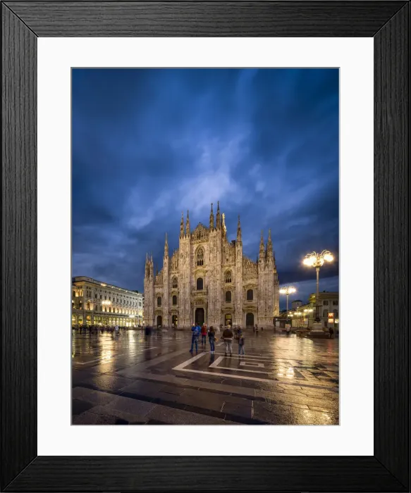 Framed Print : Milan Cathedral at the Piazza del Duomo, Milan, Lombardy, Italy Framed Print : Milan Cathedral at the Piazza del Duomo, Milan, Lombardy, Italy