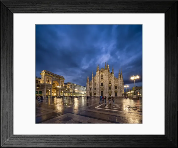 Framed Print : Milan Cathedral at the Piazza del Duomo, Milan, Lombardy, Italy Framed Print : Milan Cathedral at the Piazza del Duomo, Milan, Lombardy, Italy