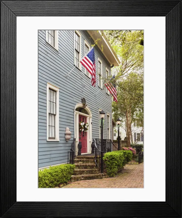 Framed Print : USA, Georgia, Savannah, typical house in the Historical District Framed Print : USA, Georgia, Savannah, typical house in the Historical District