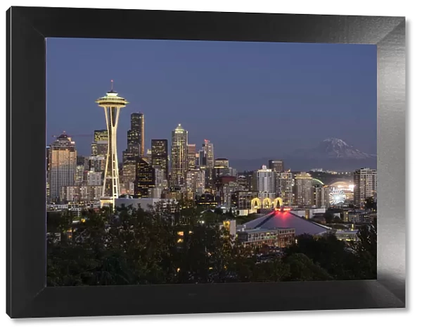 USA, West Coast, Washington, Seattle skyline cityscape