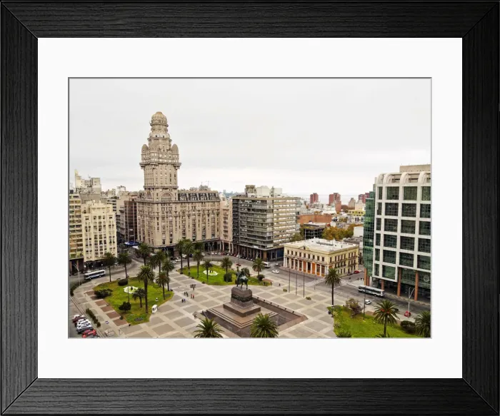 Framed Print : Uruguay, Montevideo, Elevated view of the Independence Square Framed Print : Uruguay, Montevideo, Elevated view of the Independence Square