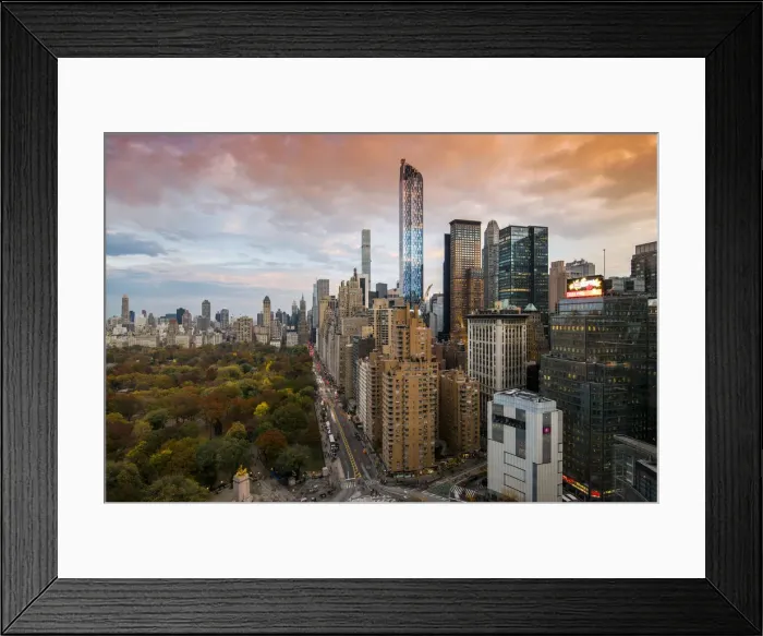 Framed Print : City skyline at sunset with autumn colors at Central Park, Manhattan, New York, USA Framed Print : City skyline at sunset with autumn colors at Central Park, Manhattan, New York, USA