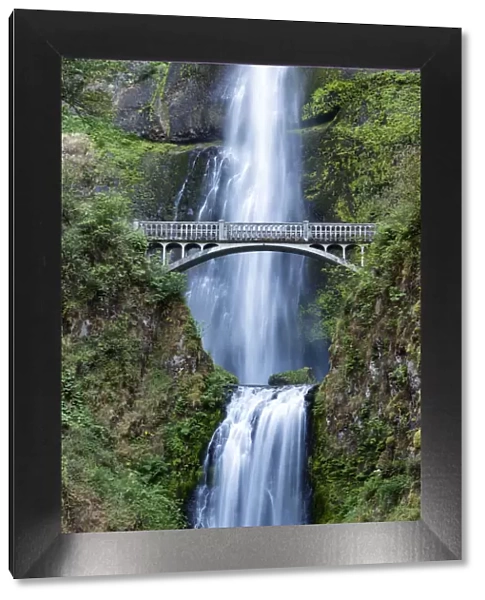 U. S. A. Oregon, Multnomah Falls