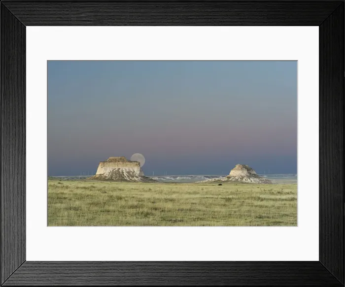 Framed Print : Moon rising over Pawnee National Grassland, Colorado, USA