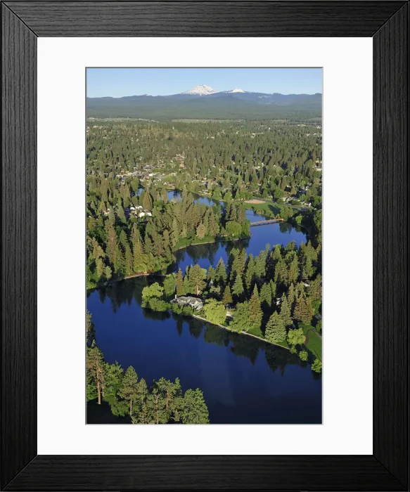 Framed Print : Balloons over Bend, Central Oregon, USA Framed Print : Balloons over Bend, Central Oregon, USA