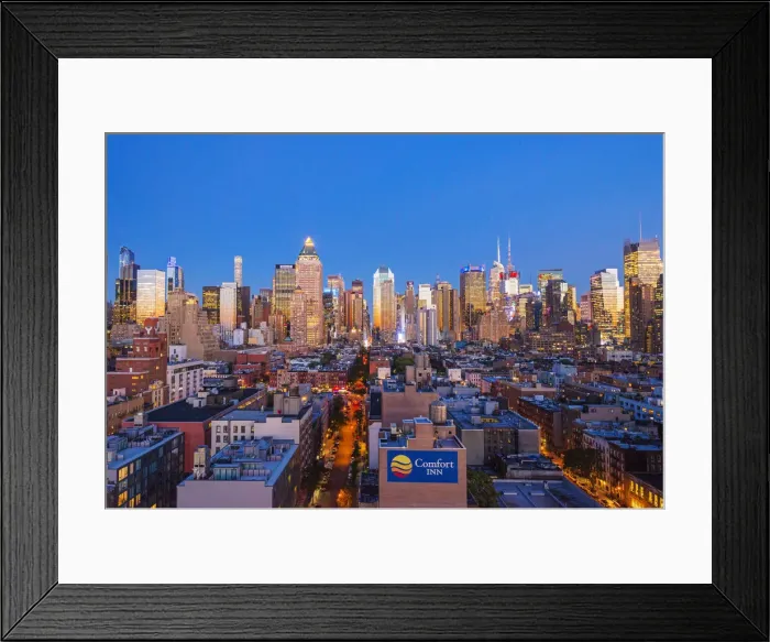 Framed Print : View of Midtown Manhattan from the press lounge rooftop bar, New York, USA
