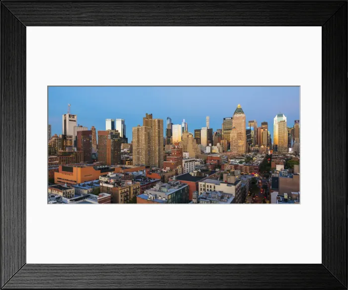 Framed Print : View of Midtown Manhattan from the press lounge rooftop bar, New York, USA Framed Print : View of Midtown Manhattan from the press lounge rooftop bar, New York, USA