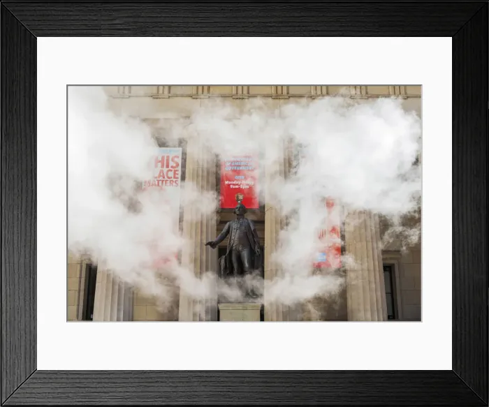 Framed Print : Statuer of George Washington surrounded by smoke in front of Federal hall, New York, USA Framed Print : Statuer of George Washington surrounded by smoke in front of Federal hall, New York, USA
