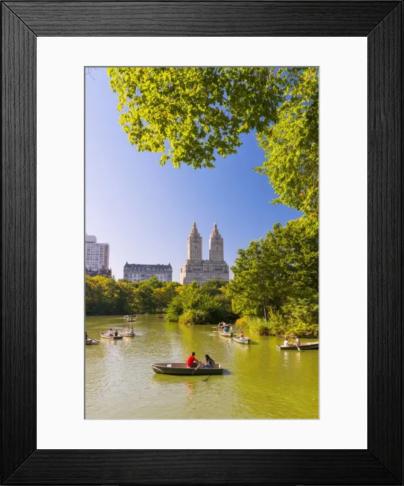 Framed Print : Boats on the Lake and Bow bridge in Central park, New York, USA Framed Print : Boats on the Lake and Bow bridge in Central park, New York, USA