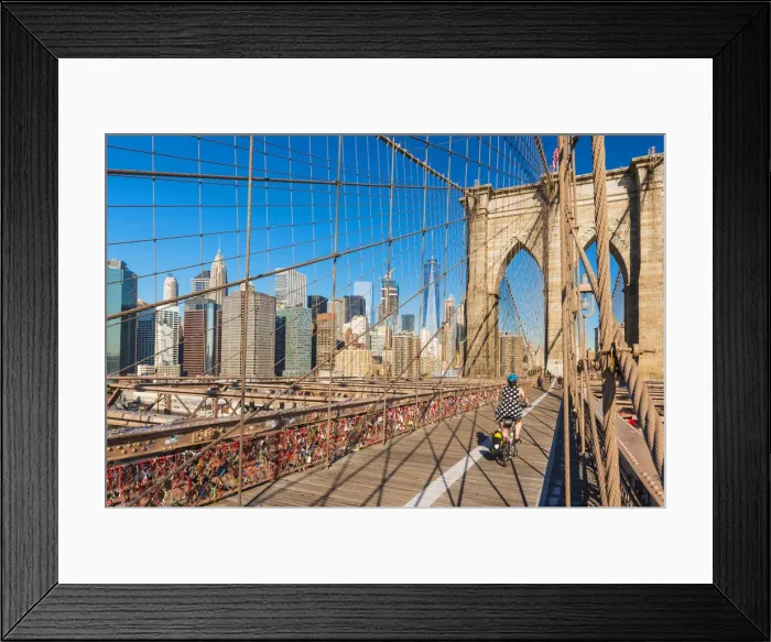 Framed Print : Cycling over the Brooklyn Bridge, New York, USA
