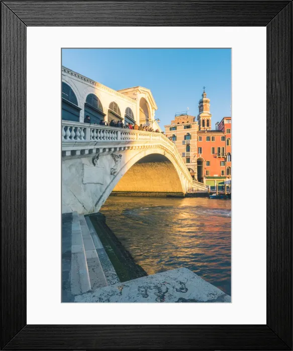 Framed Print : Rialto bridge at sunset, Venice, Veneto, Italy Framed Print : Rialto bridge at sunset, Venice, Veneto, Italy