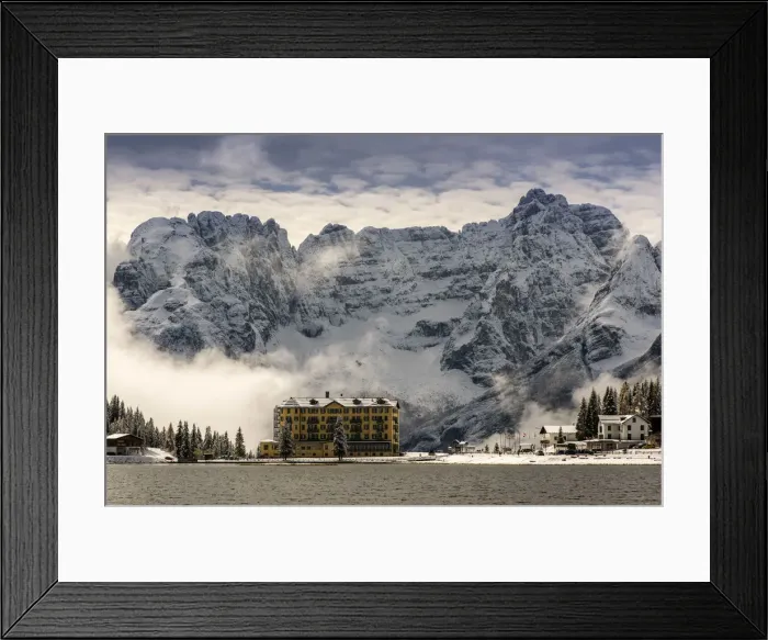 Framed Print : Lake Misurina with Sorapis mountain group behind, Veneto, Italy Framed Print : Lake Misurina with Sorapis mountain group behind, Veneto, Italy