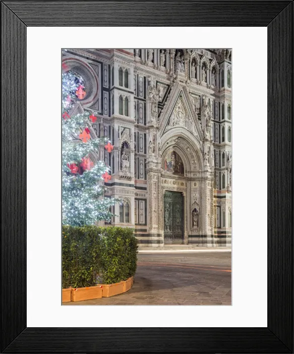 Framed Print : Italy, Italia. Tuscany, Toscana. Firenze district. Florence, Firenze. Piazza Duomo Framed Print : Italy, Italia. Tuscany, Toscana. Firenze district. Florence, Firenze. Piazza Duomo