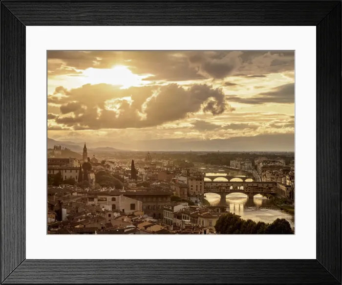 Framed Print : Cityscape with Ponte Vecchio and Arno River at sunset, Florence, Tuscany, Italy Framed Print : Cityscape with Ponte Vecchio and Arno River at sunset, Florence, Tuscany, Italy