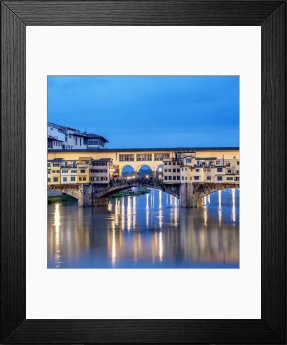 Framed Print : Ponte Vecchio and Arno River at dusk, Florence, Tuscany, Italy Framed Print : Ponte Vecchio and Arno River at dusk, Florence, Tuscany, Italy