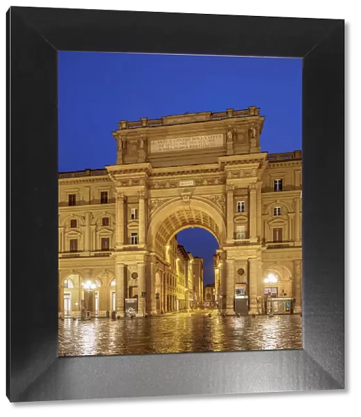 Arch over Via degli Strozzi at dawn, Piazza della Repubblica, Florence, Tuscany, Italy