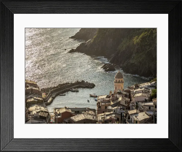 Framed Print : Vernazza Village, elevated view, Cinque Terre, UNESCO World Heritage Site, Liguria, Italy Framed Print : Vernazza Village, elevated view, Cinque Terre, UNESCO World Heritage Site, Liguria, Italy