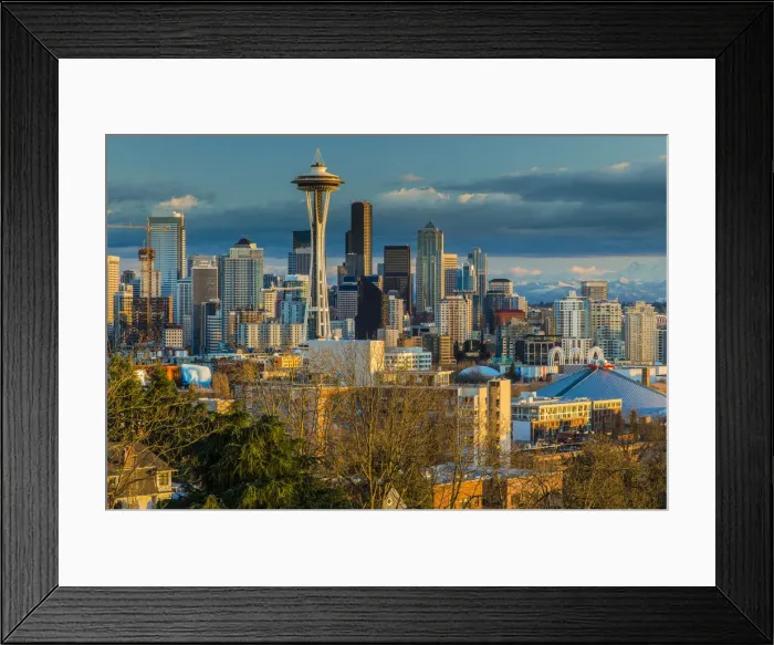 Framed Print : Downtown skyline with Space Needle at sunset, Seattle, Washington, USA Framed Print : Downtown skyline with Space Needle at sunset, Seattle, Washington, USA