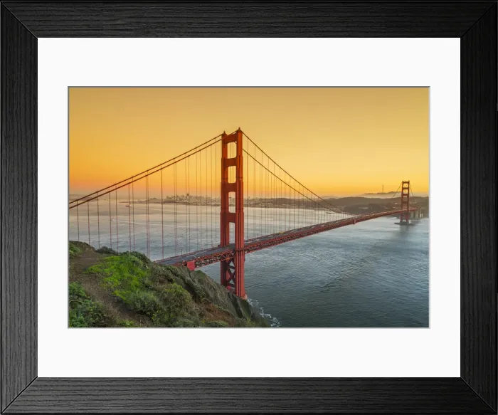 Framed Print : View from Battery Spencer over the Golden Gate suspension bridge with city skyline
