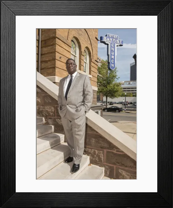 Framed Print : USA, Alabama, Birmingham, 16th street Baptist church, Reverend Arthur Price Jr Framed Print : USA, Alabama, Birmingham, 16th street Baptist church, Reverend Arthur Price Jr