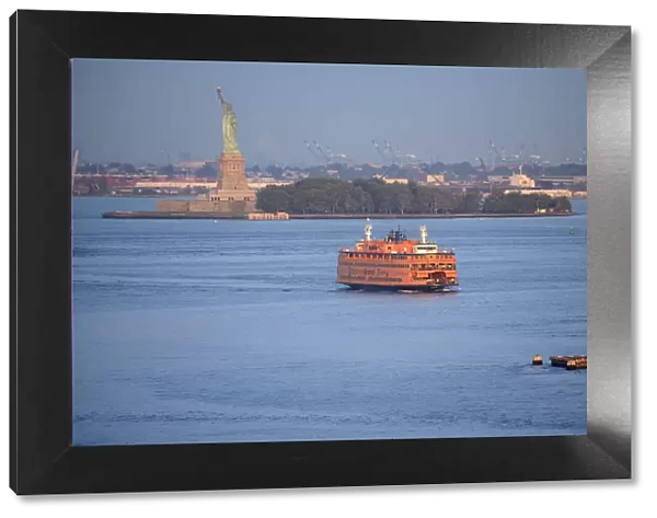 USA, America, New York, East River, staten isand ferry in front of statue of liberty
