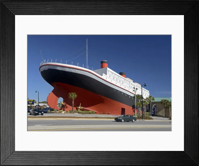 Framed Print : USA, Florida, Bay County, Gulf of Mexico, Panama City Beach, tourist atttraction Framed Print : USA, Florida, Bay County, Gulf of Mexico, Panama City Beach, tourist atttraction