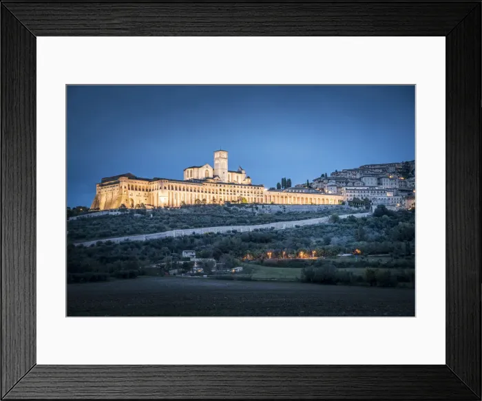 Framed Print : Basilica di San Francesco d Assisi illuminated in a spring evening, Umbria, Italy