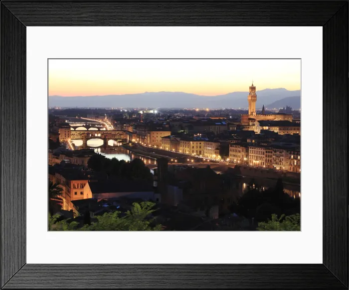 Framed Print : Florence, Tuscany, Italy. View over the Arno river, Ponte Vecchio, the Duomo cathedral Framed Print : Florence, Tuscany, Italy. View over the Arno river, Ponte Vecchio, the Duomo cathedral