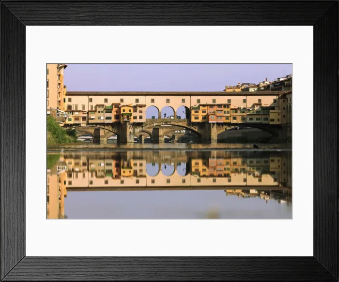 Framed Print : Florence, Tuscany, Italy. The Ponte Vecchio on the Arno River