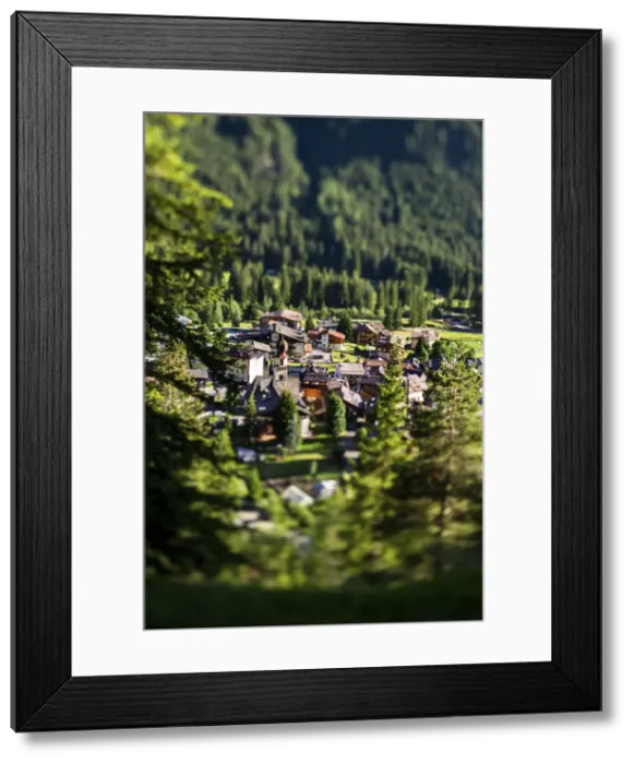 Framed Print : Italy, Trentino-Alto Adige, Alps, Dolomites, Trento district, Val di Fassa Framed Print : Italy, Trentino-Alto Adige, Alps, Dolomites, Trento district, Val di Fassa