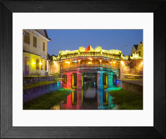 Framed Print : The Japanese Covered Bridge in Hoi An ancient town at night, Hoi An, Quang Nam Province Framed Print : The Japanese Covered Bridge in Hoi An ancient town at night, Hoi An, Quang Nam Province