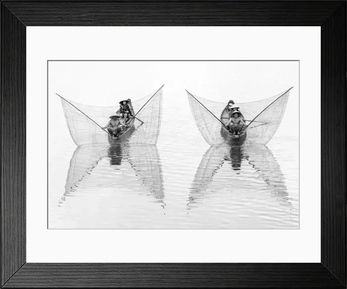 Framed Print : Net casting fishermen on the Perfume River, Hue, Vietnam Framed Print : Net casting fishermen on the Perfume River, Hue, Vietnam