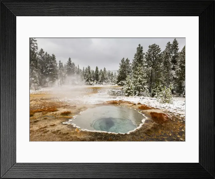 Framed Print : Old faithful, Upper Geyser Basin, Yellowstone National Park, Wyoming, USA Framed Print : Old faithful, Upper Geyser Basin, Yellowstone National Park, Wyoming, USA