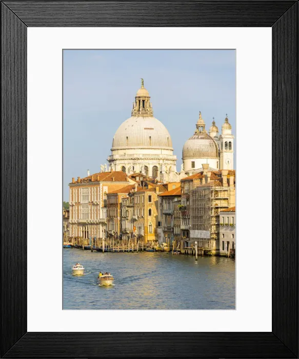 Framed Print : Venice, Veneto, Italy. Buildings and boats in the canals Framed Print : Venice, Veneto, Italy. Buildings and boats in the canals