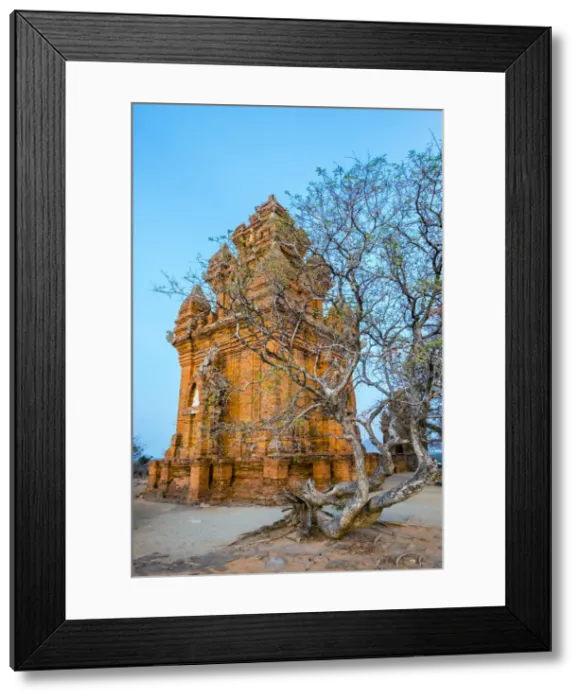 Framed Print : Po Klong Garai temple, 13th century Cham towers, Phan Rang-Thap Cham, Ninh Thuận Province, Vietnam Framed Print : Po Klong Garai temple, 13th century Cham towers, Phan Rang-Thap Cham, Ninh Thuận Province, Vietnam