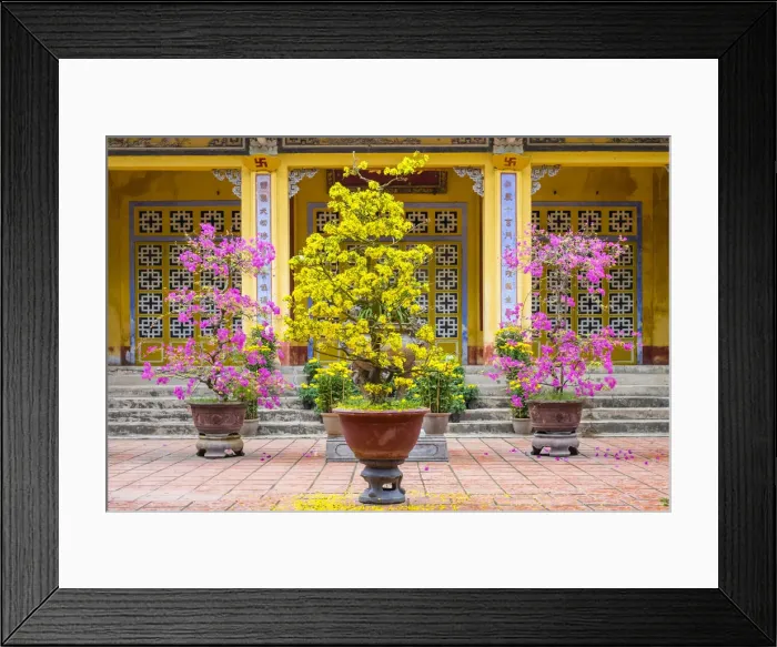 Framed Print : Dieu De Pagoda (Chua Diệu Đế) Buddhist temple in Huế, Thừa Thien-Huế Province, Vietnam Framed Print : Dieu De Pagoda (Chua Diệu Đế) Buddhist temple in Huế, Thừa Thien-Huế Province, Vietnam