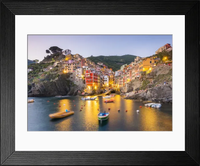 Framed Print : Manarola, Cinque Terre, Liguria, Italy Framed Print : Manarola, Cinque Terre, Liguria, Italy