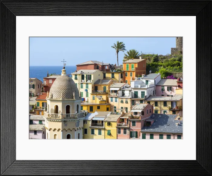 Framed Print : Manarola, Cinque Terre, Liguria, Italy Framed Print : Manarola, Cinque Terre, Liguria, Italy