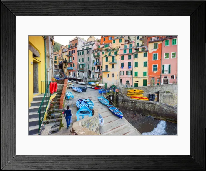 Framed Print : Vernazza, Cinque Terre, Liguria, Italy Framed Print : Vernazza, Cinque Terre, Liguria, Italy