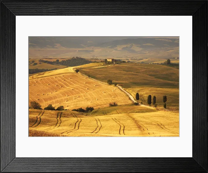 Framed Print : Tuscan Countryside, Pienza, Italy Framed Print : Tuscan Countryside, Pienza, Italy