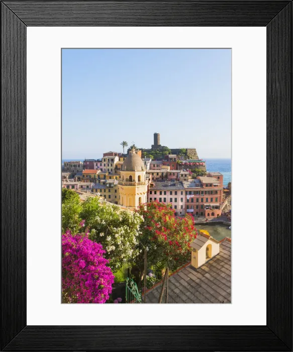 Framed Print : Vernazza, Cinque Terre, Liguria, Italy Framed Print : Vernazza, Cinque Terre, Liguria, Italy