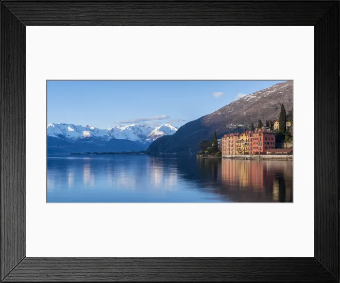 Framed Print : Lake Como, Lombardy, Italy. Winter sunset on the lake Framed Print : Lake Como, Lombardy, Italy. Winter sunset on the lake