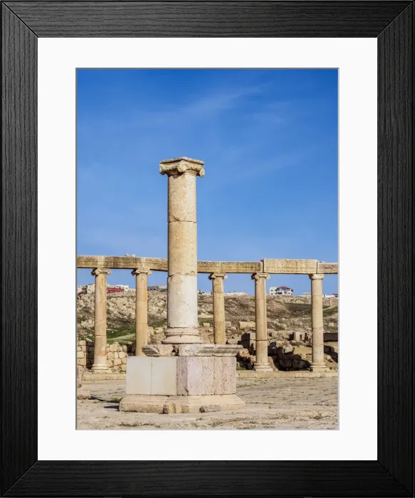 Framed Print : Oval Plaza, Jerash, Jerash Governorate, Jordan Framed Print : Oval Plaza, Jerash, Jerash Governorate, Jordan