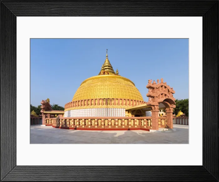 Framed Print : Golden Stupa of a buddhist temple in Mandalay, Myanmar Framed Print : Golden Stupa of a buddhist temple in Mandalay, Myanmar
