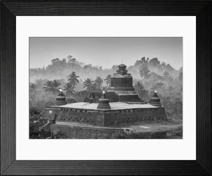 Framed Print : Htukkanthein temple, Mrauk U, Rakhine State, Burma, Myanmar