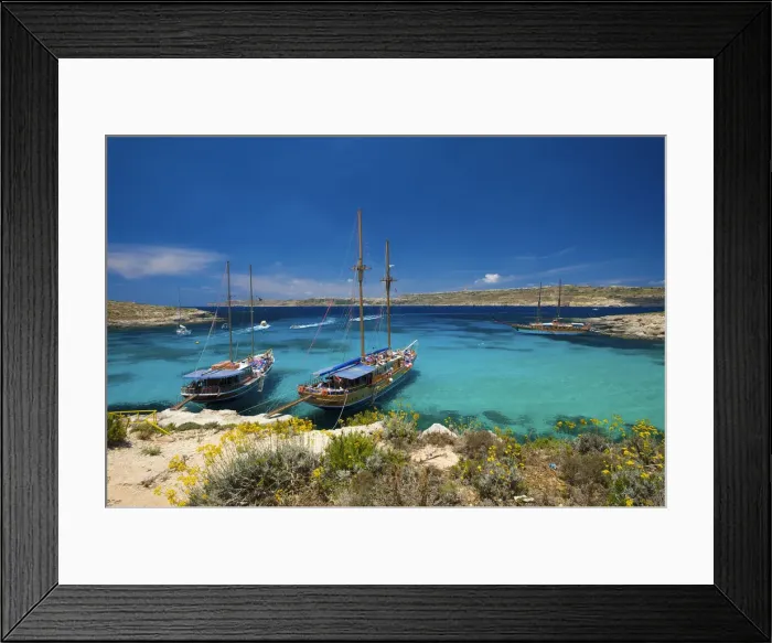 Framed Print : Blue Lagoon, Comino Island, Malta Framed Print : Blue Lagoon, Comino Island, Malta