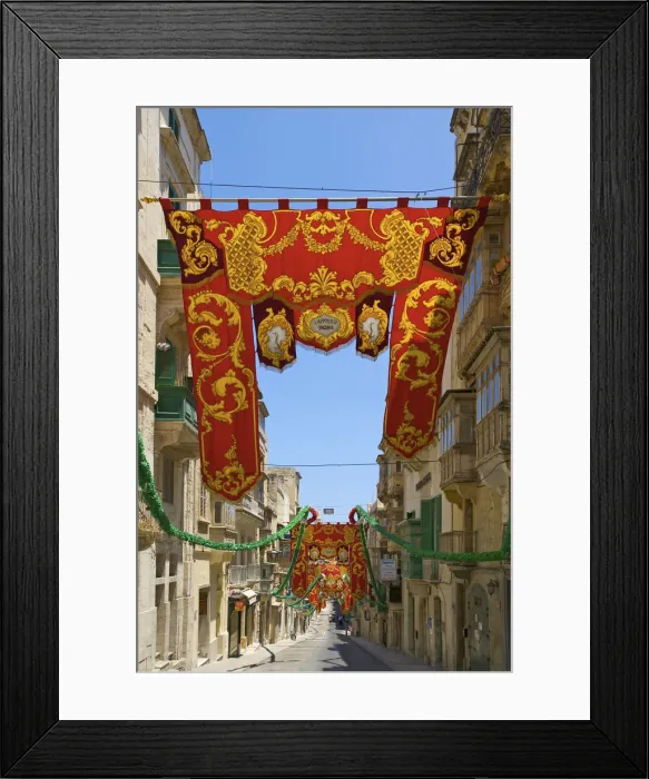 Framed Print : Street scene in Valletta, Malta Framed Print : Street scene in Valletta, Malta