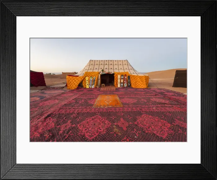 Framed Print : Erg Chigaga, Sahara desert, Morocco. Campsite Framed Print : Erg Chigaga, Sahara desert, Morocco. Campsite